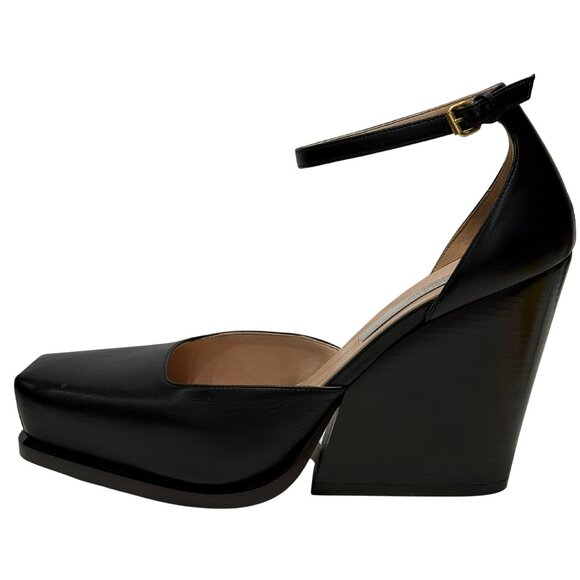 $995 Stella McCartney black vegan leather wedge pumps size 9 / 39 - Picture 1 of 5